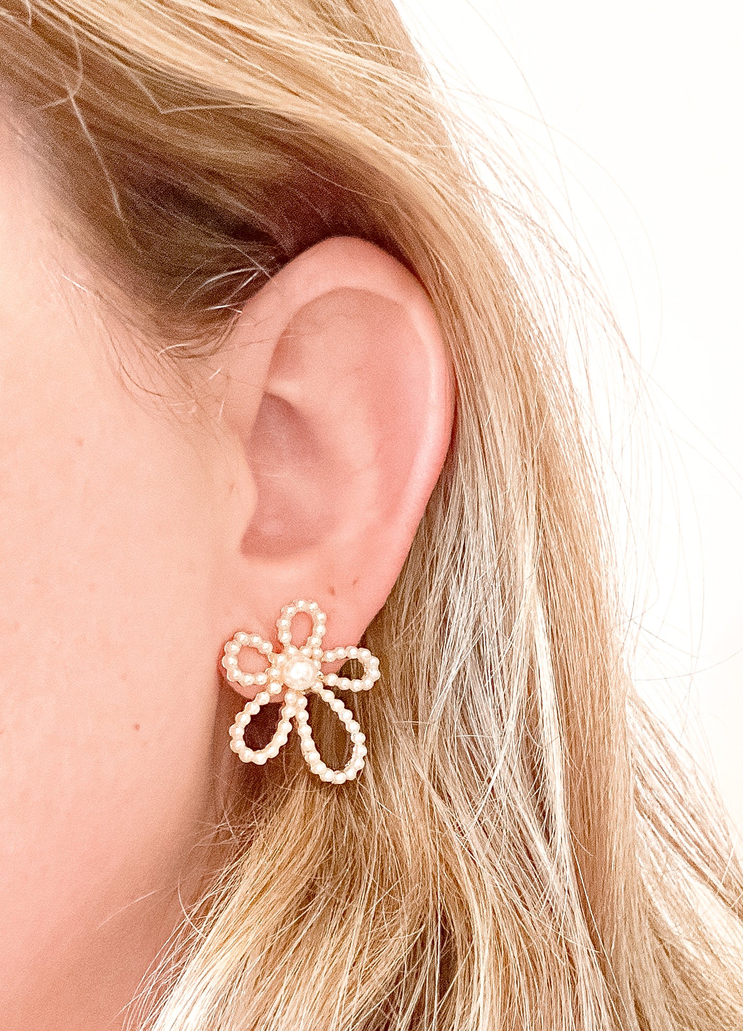 Kady Pearl Flower Studs